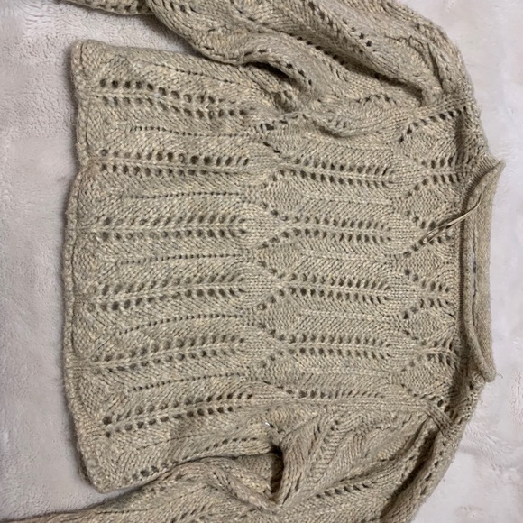 Zara Beige Knit Sweater - Picture 2 of 2